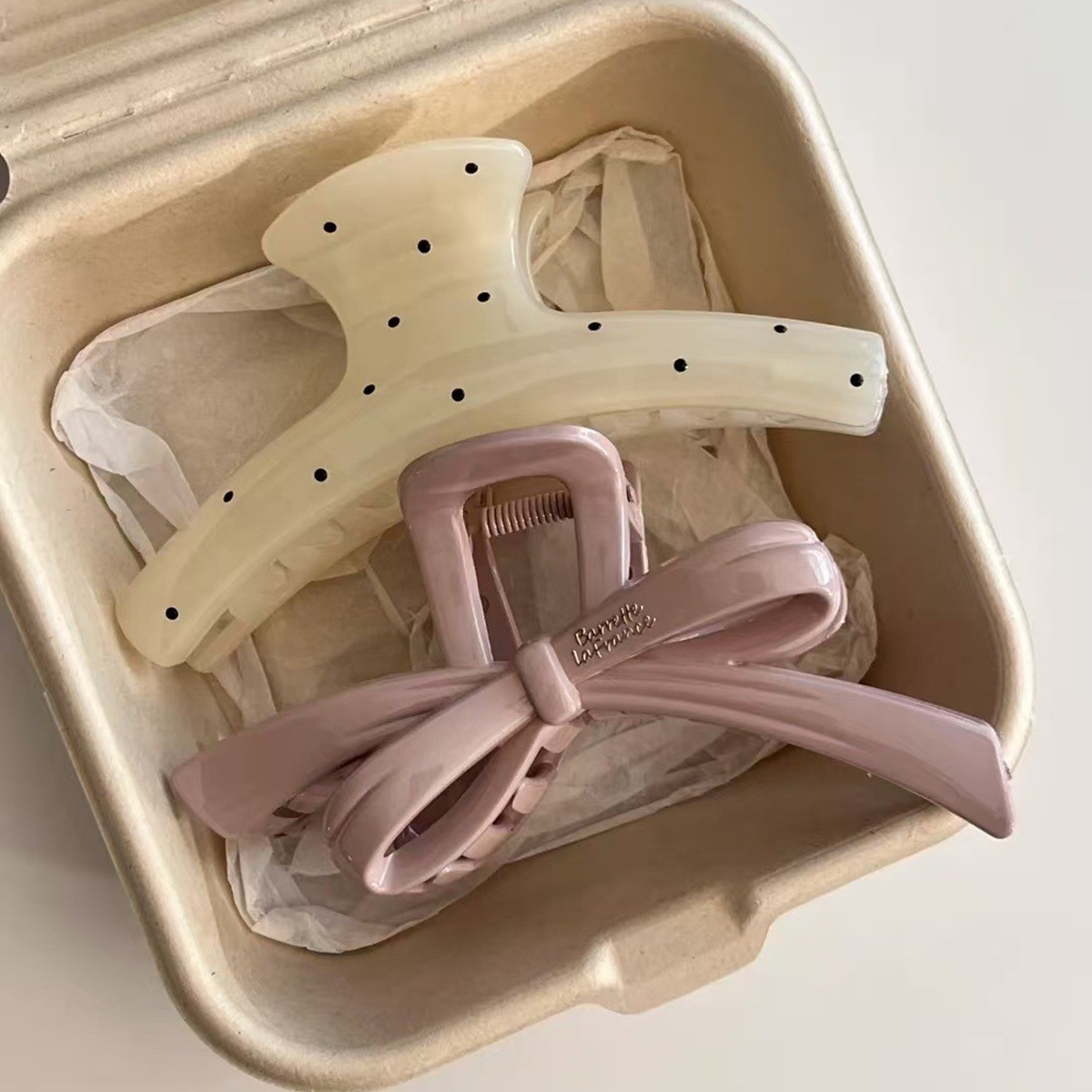 Large-Sized Acrylic Shark Bone - Hair Clip Claw Large のレビューと価格