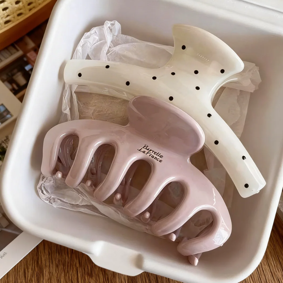 Large-Sized Acrylic Shark Bone - Hair Clip Claw Large のレビューと価格