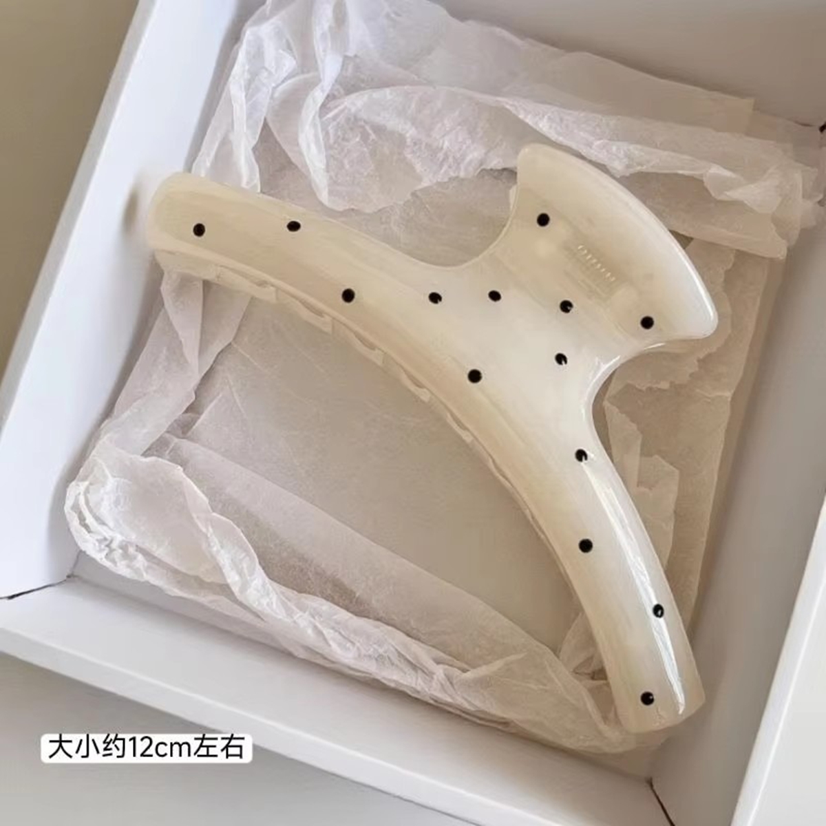Large-Sized Acrylic Shark Bone - Hair Clip Claw Large のレビューと価格